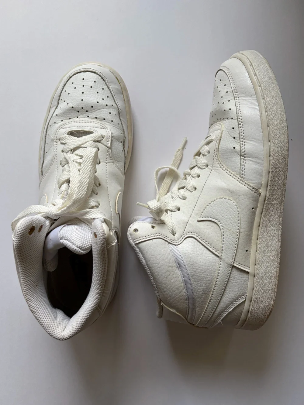 Nike Court Vision Mid in White. Size: 7.5 M